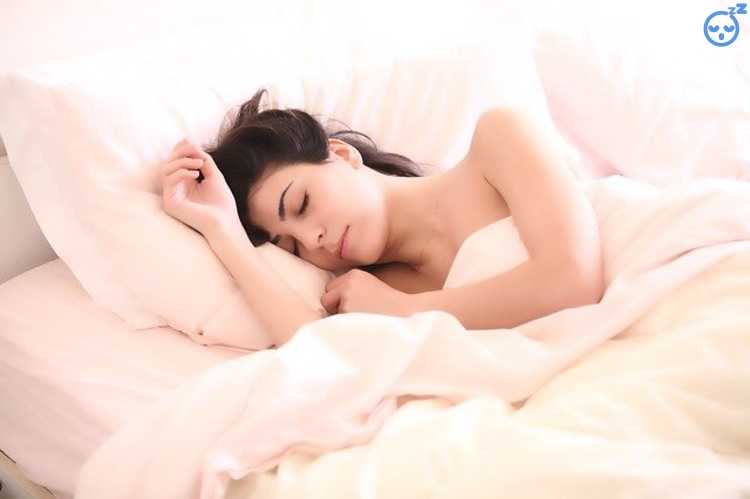¿Cuál es la mejor posición para dormir durante el embarazo? De costado indudablemente